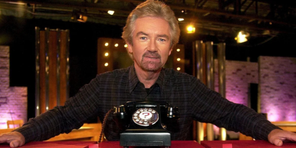 Noel at turntables